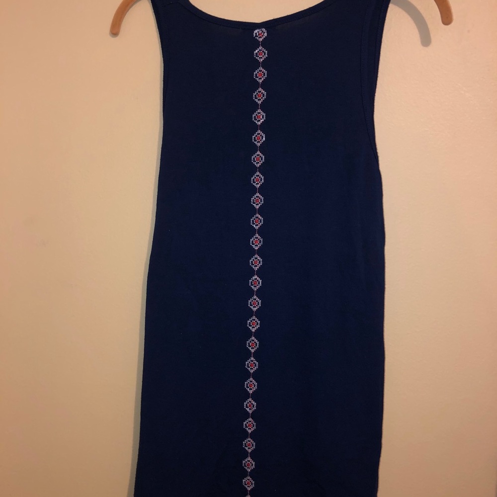 Embroidered Tann - Picture 2 of 2